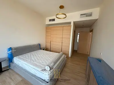 Semi Furnished / 6 Cheques / Modern / Prime Area