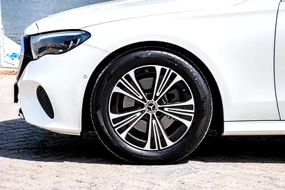 2026 Mercedes-BENZ E-CLASS — миниатюра 7