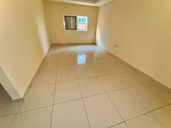 Largest spaces - Excellent layout - Very large hallway - Balcony - Central air conditioning - Easy a