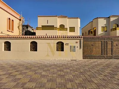 🏡 Villa for sale in Al Rawda 2 – Residential/Commercial | Land area 5,000 sq ft | 5 bedrooms | Majlis and living room | 10 years old | Excellent inve