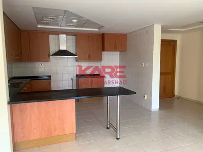 LARGE 2 BR with 3 Balconies Close to Metro