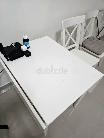 White Extendable Dining/Breakfast Table with two chairs - Compact, Solid Wood Look