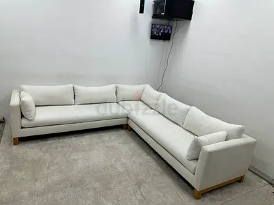 Looks great condition cratebarrel corner sofa