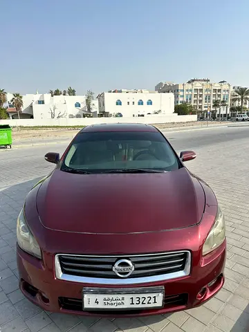 2013 NISSAN MAXIMA GCC SPECS IN EXCELLENT CONDITION