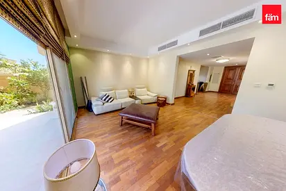 Luxury Upgraded Fully Furnished Corner