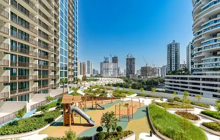 MODERN LIVING I PRIME LOCATION I TOWNX