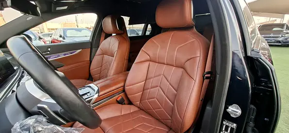 BMW 7 Series 735Li, миниатюра 11