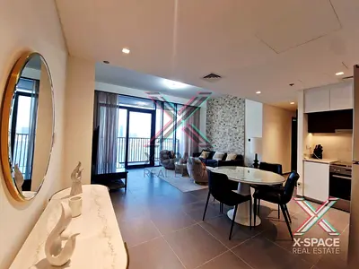MODERN FURNISHED WITH AMAZING VIEW / VACANT NOW