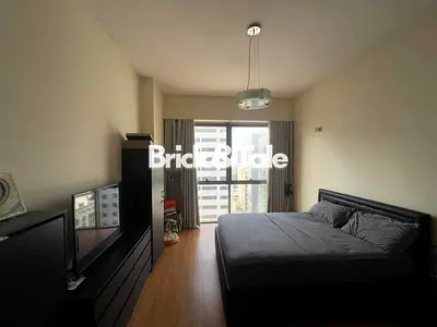 150k less price | Urgent sale | Emaar tower | Spacious Size