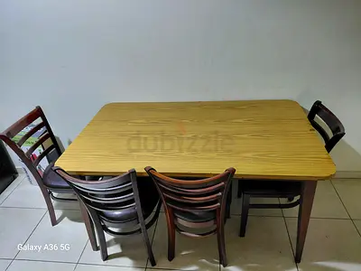 STRONG WOODEN TABLE WITH 4 WOODEN CHAIRS