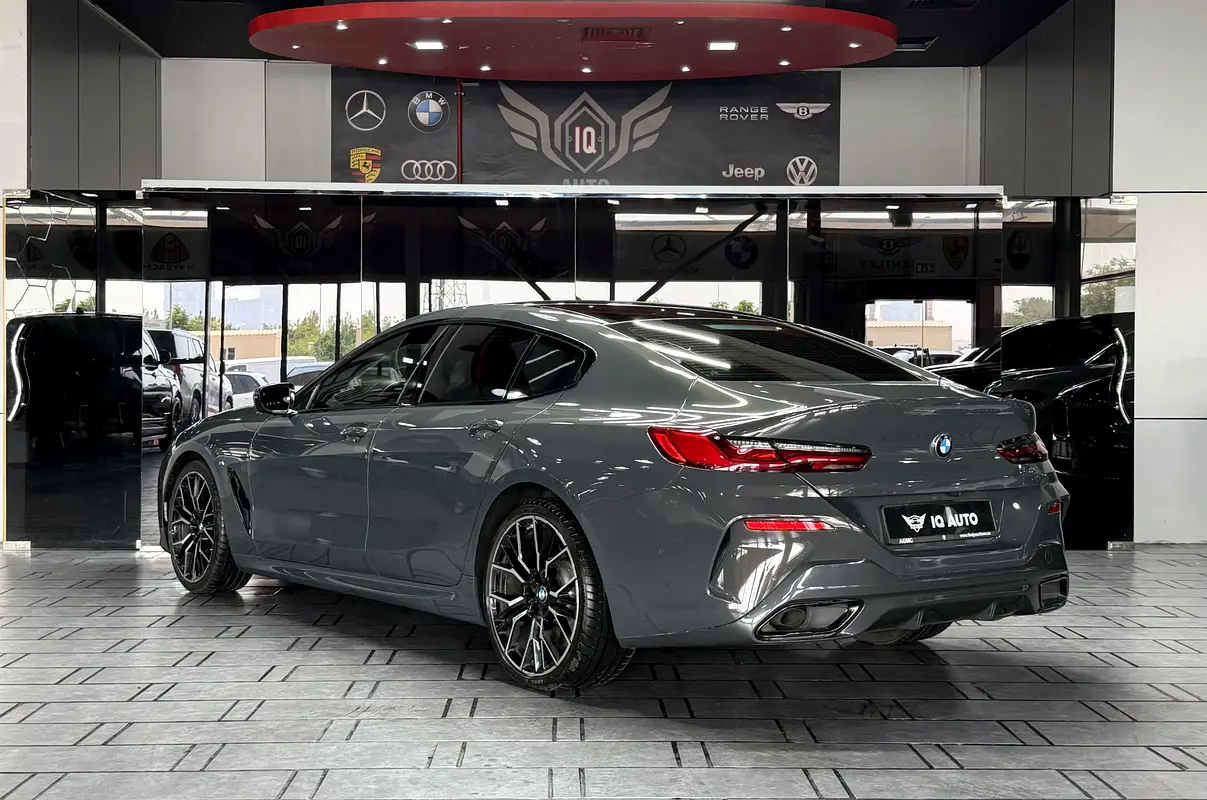 BMW 8-Series 2023