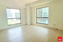 Spacious Unit| Vacant| Unfurnished| Close To Beach — 3