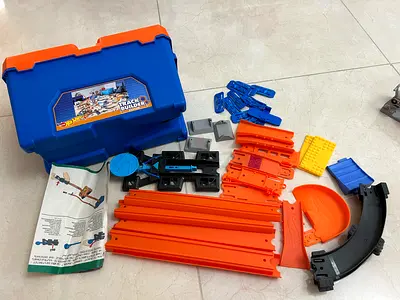 Hotwheels Track Builder System