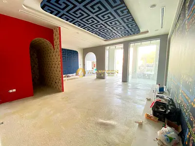 Fitted Shop | Main Road Facing | Outside Sitting
