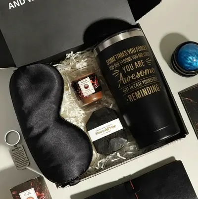 Gift set: Travel sleep mask, travel coffee flask, plus many more items! - BRAND NEW