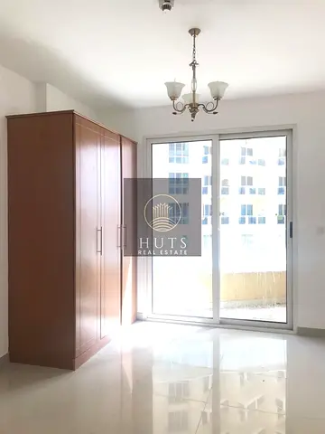 HIGHER FLOOR | WELL MAINTAINED | READY TO MOVE IN