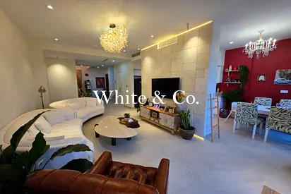 Upgraded | Fully Furnished |Ready to Move