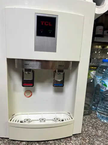 Cold hot Water dispenser