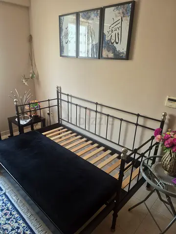 Metal bed frame with slats and headboard (black) - single/queen size option