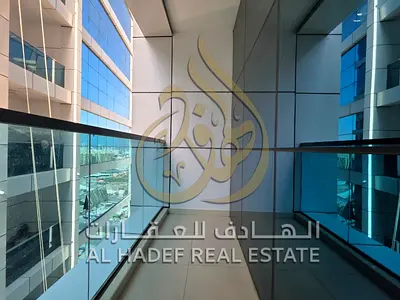 * 🔑 **Resale – Freehold for All Nationalities**. * 🏢 Floor: **20**. * 📐 Apartment Size: **1,158.14 sq ft**. * 🛏️ Spacious 2-bedroom apartment.