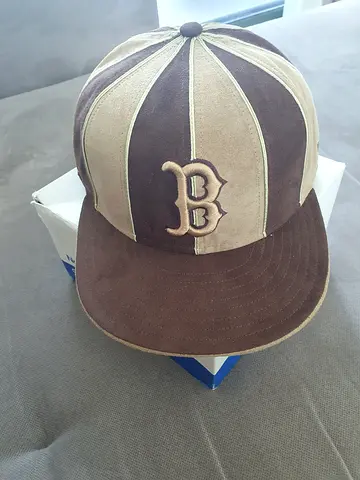NEW ERA Brown suede panel baseball cap with embroidered logo - BRAND NEW BOXED