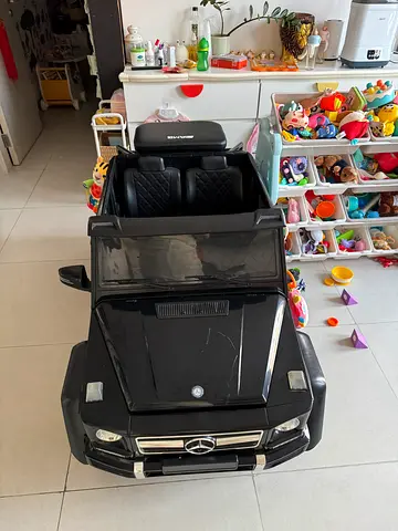 Kids electric ride-on Mercedes-style car - 2-seater, black