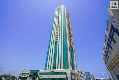Spacious 2 bed with balcony | 1 month free