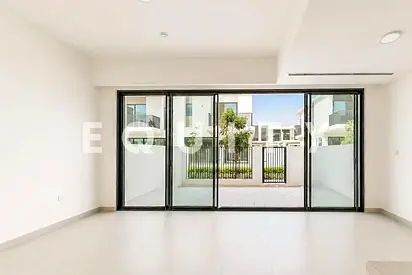Single Row | Mortgageable | Close to Golden Beach