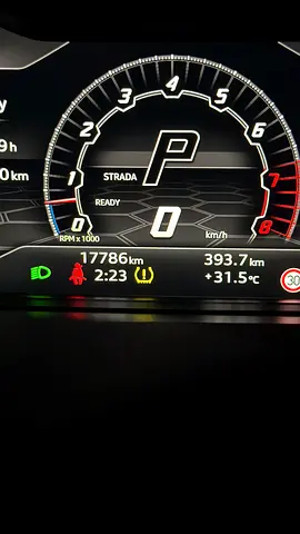 2022 Lamborghini URUS thumbnail 17