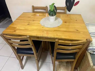 4 Seater Dining Table