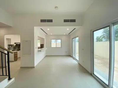 UNFURNISHED | FAMILY COMMUNITY | VACANT