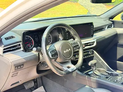 صورة 14 لـ 2023 KIA K5
