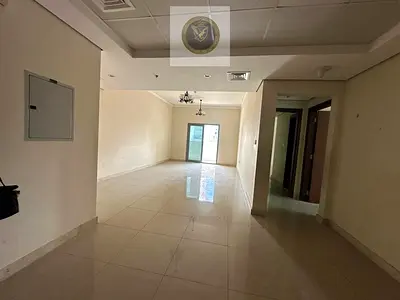 غرفتين وصاله النهدة مع تكيف وباركينج مجاني وشهر مجاني بلكونه غرفه غسيل قريب علي مخرج دبي