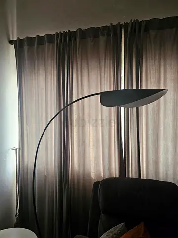 Black Arc Floor Lamp with Curved Arm and Wide Shade - Good Condition
