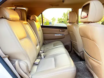 2014 Toyota FORTUNER 照片 16