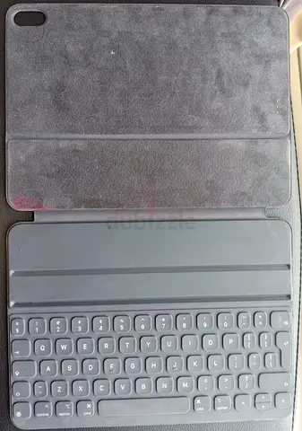 Original Apple Smart Keyboard Folio for iPad Pro 11 / Air 11