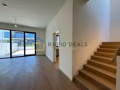 Elegant 3BR+M Townhouse for Rent | Single Row Unit
