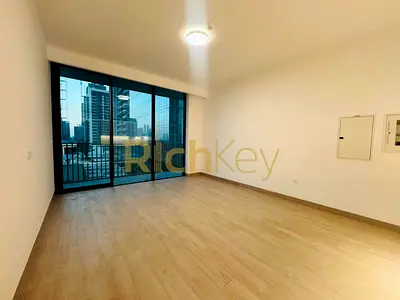 Modern 1BR | Fitted Kitchen | Vacant & Ready