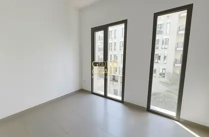 A quick rent of Spacious Studio | Community view | Read to Move in | Town Square