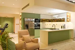 UPGRADED | CORNER |PRIVATE GARDEN |VASTU COMPLIANT