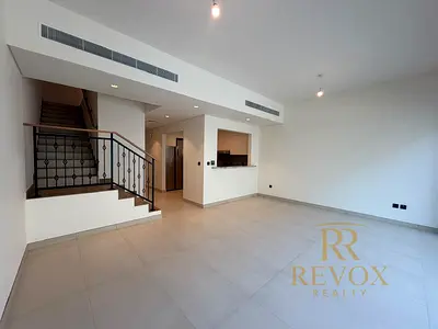 Single Row - Private Garden | Right on central Hub | Ready to Move In