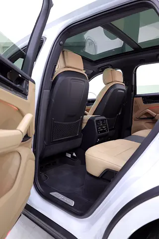 صورة مصغرة 11 لـ 2024 Porsche CAYENNE