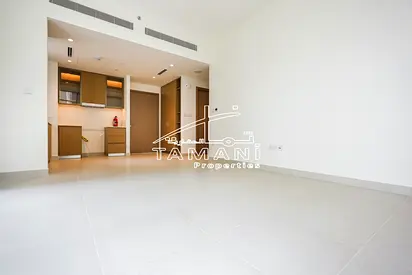 1BR Apartment Creek Beach Brand New