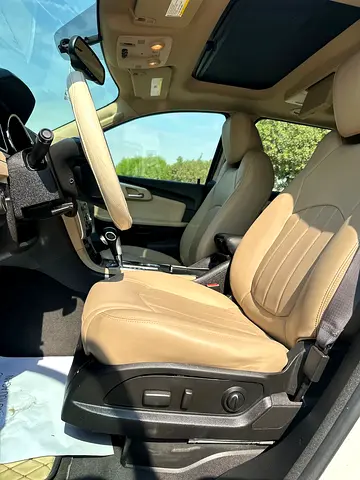 صورة 10 لـ 2011 Chevrolet TRAVERSE