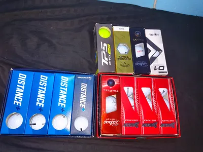 Assorted golf balls