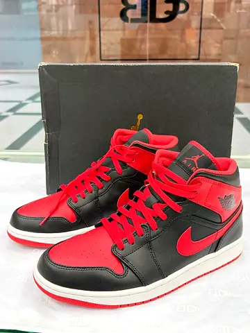 Air Jordan 1 Retro High Bred – Black/Red Sneakers, Size Unknown, Good Condition