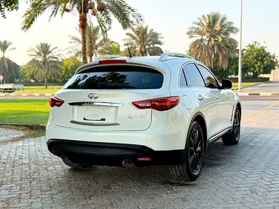 صورة 8 لـ 2014 Infiniti QX70