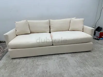Selling cratebarrel three seater sofa