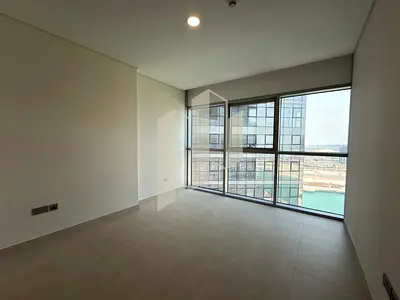Partial Canal View | High Floor | Ready To Move In