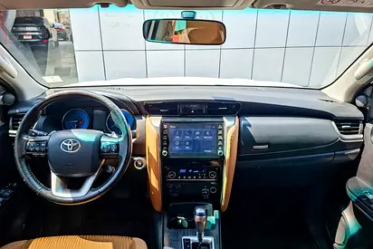 2021 Toyota FORTUNER — фото 9